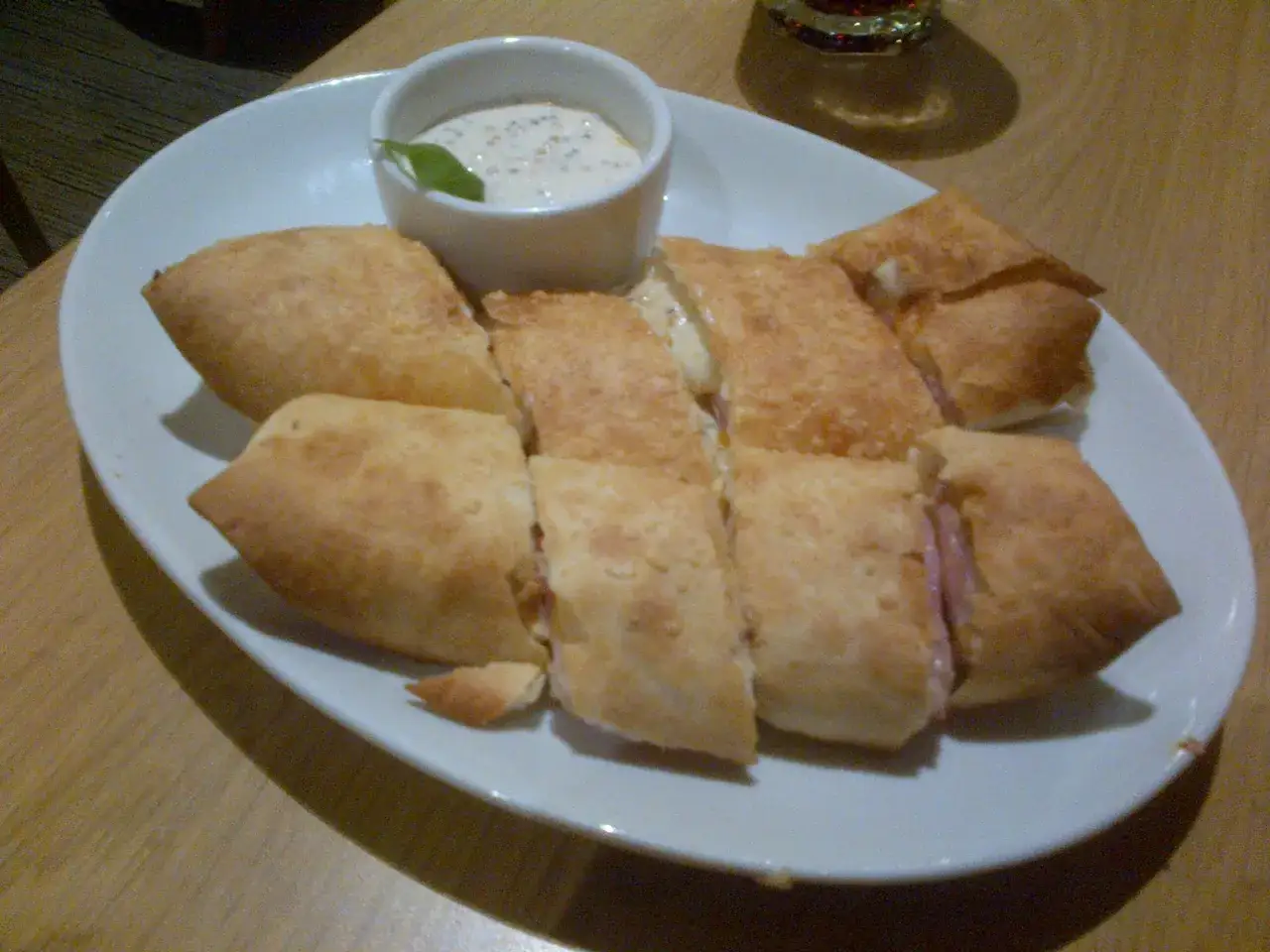 Zdjęcie Jak zrobić rollsy jak z Pizza Hut - prosty przepis na pyszne przekąski