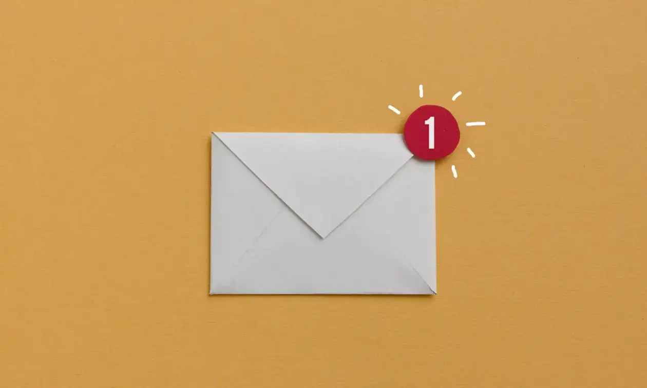 Zdjęcie Jak się pisze z okazji - poprawne użycie i najczęstsze błędy