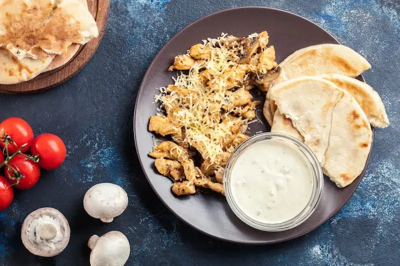 Zdjęcie Shoarma z kurczaka co to? Poznaj sekrety tego pysznego dania