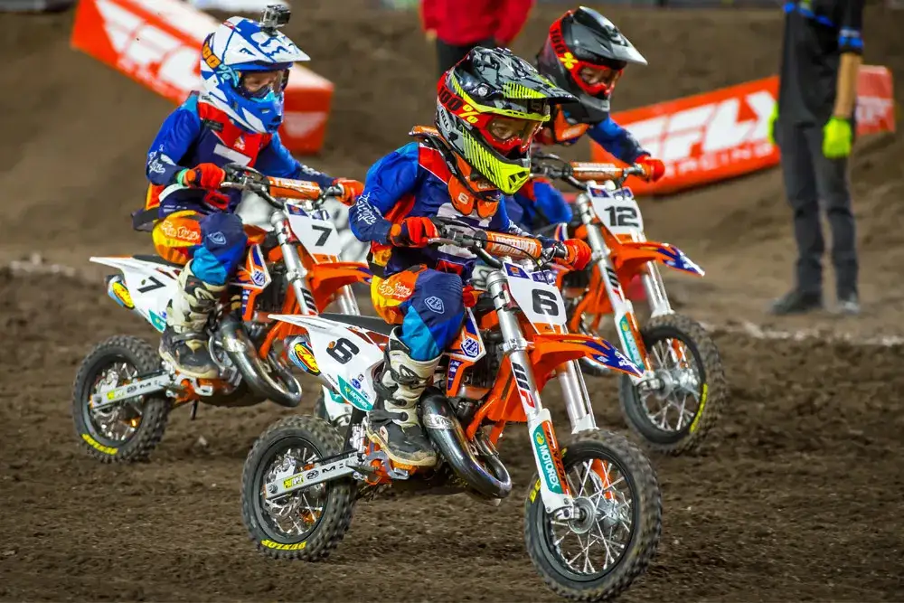 Zdjęcie Ktm sx 50 ile ma koni - moc, moment obrotowy i możliwości dostosowania