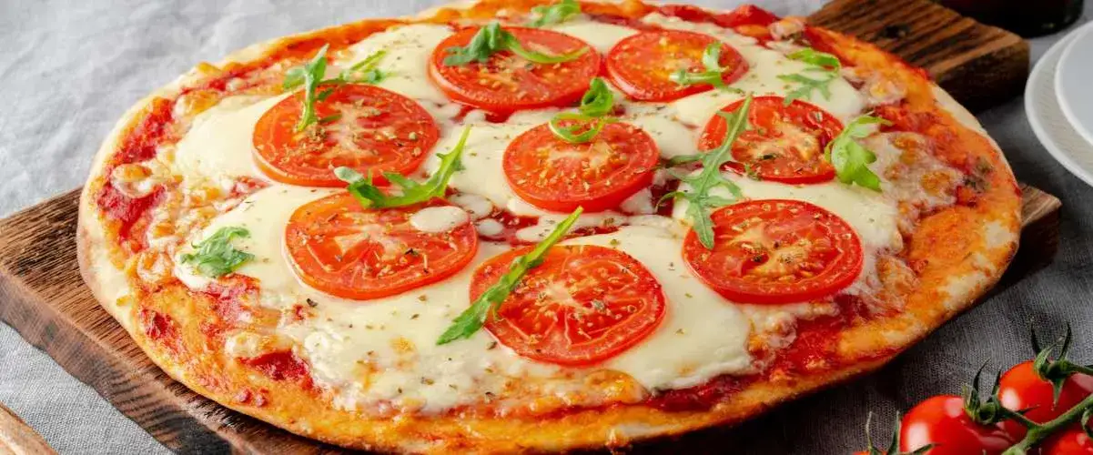 Zdjęcie Czy pizza jest lekkostrawna? Oto jak ją przygotować zdrowo i smacznie