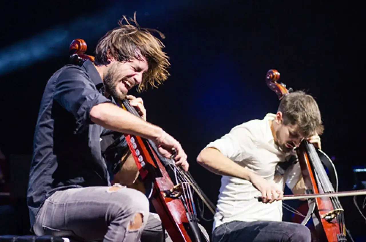 Zdjęcie Ile trwa koncert 2Cellos? Odkryj zaskakującą długość występu