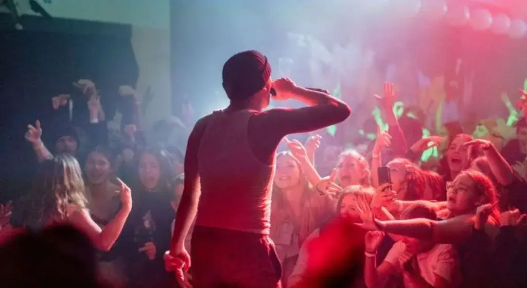 Zdjęcie Muzyka z filmu freestyle: Odkryj emocje i utwory, które poruszają