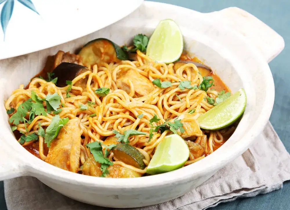 Szybkie dania wegetariańskie makaron stir-fry curry