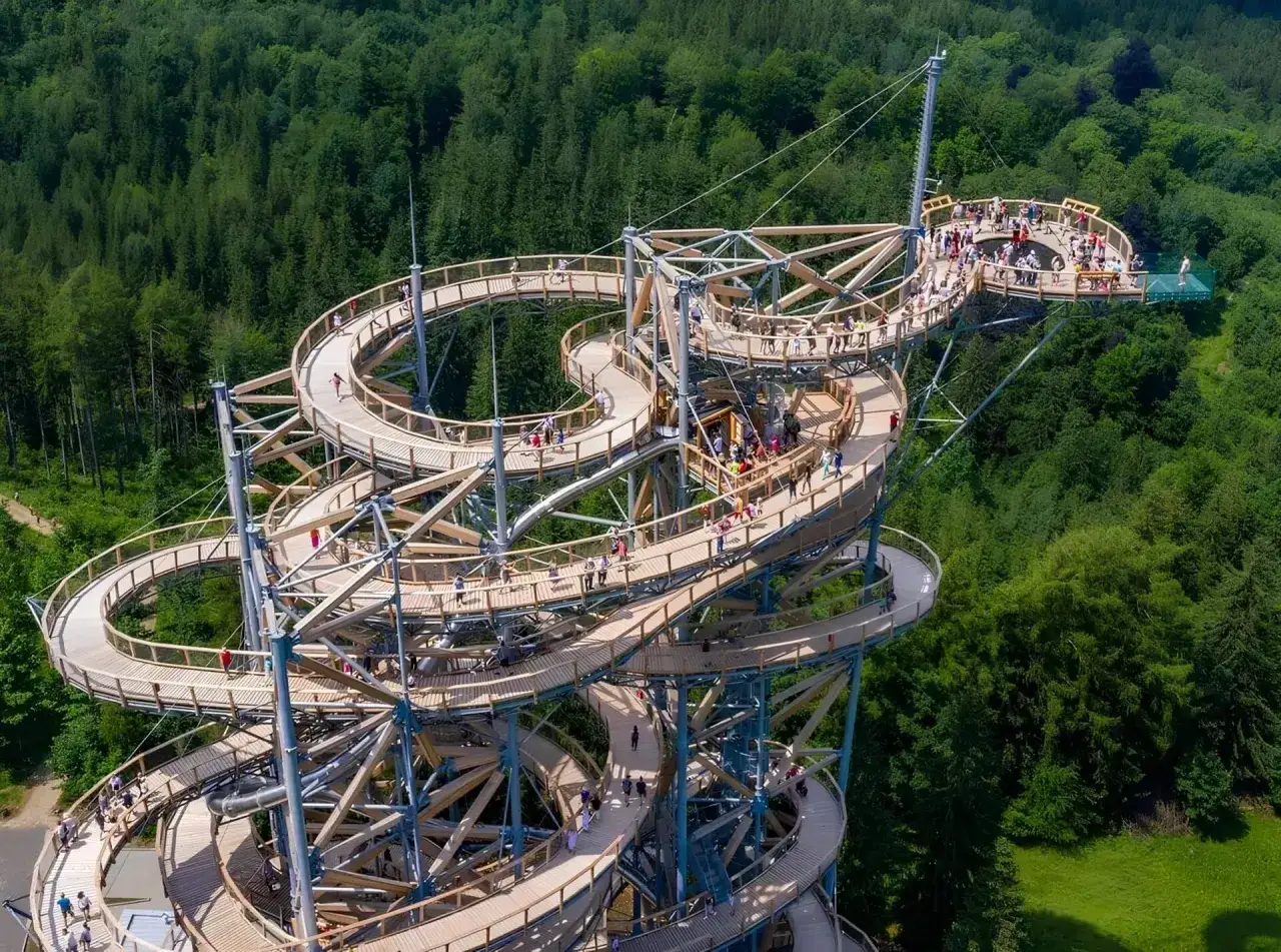 Zamek Chojnik ruiny Sky Walk Świerad&oacute;w-Zdr&oacute;j Huta Szkła Julia