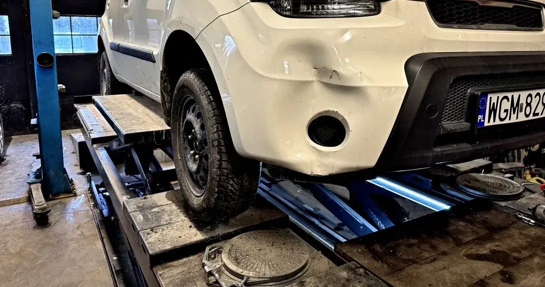 Por&oacute;wnanie opcji naprawy zderzaka