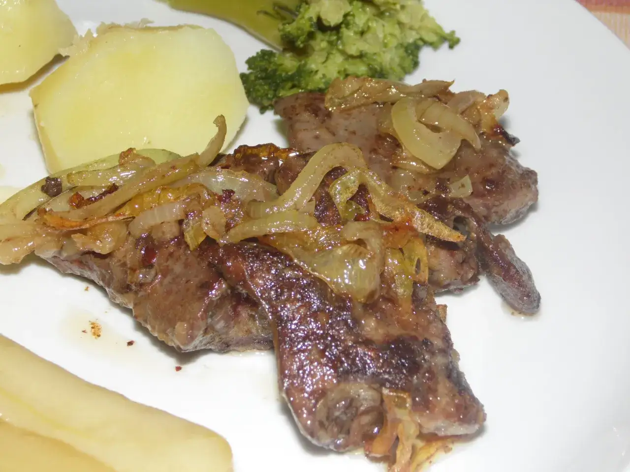 idealnie usmażona wątróbka