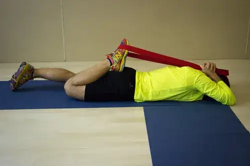 ćwiczenia rozciągające na piszczel