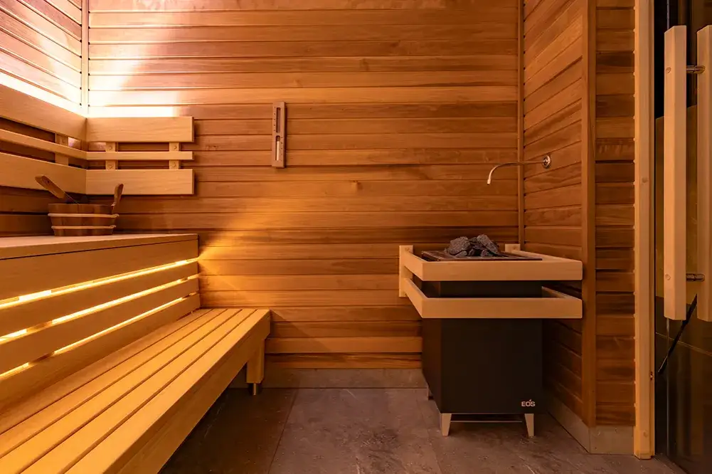 hotelowa strefa saun wnętrze spok&oacute;j