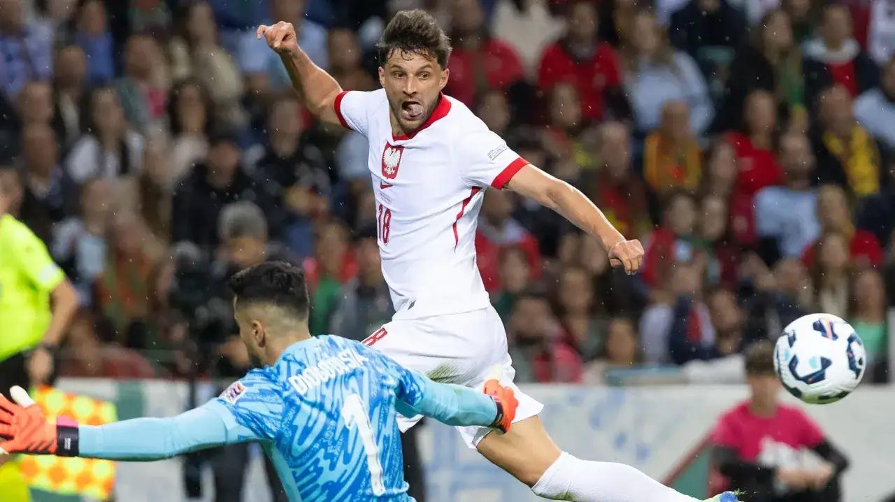 Zdjęcie Zaskakujące zarobki Bartosza Bereszyńskiego w polskim futbolu