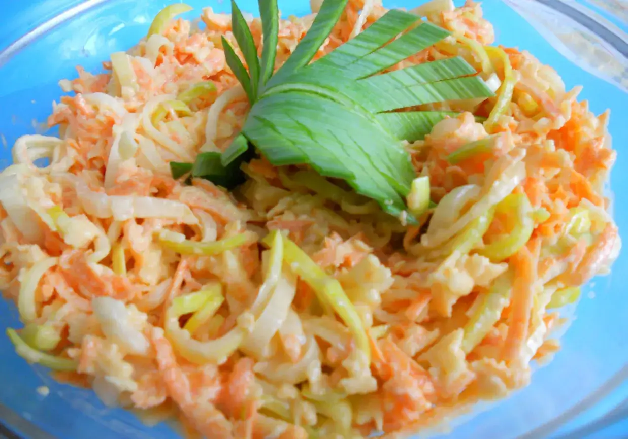 surówka z pora i jabłka