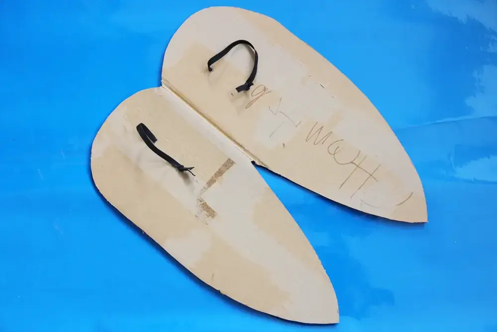 DIY skrzydła pszczoły dla dziecka
