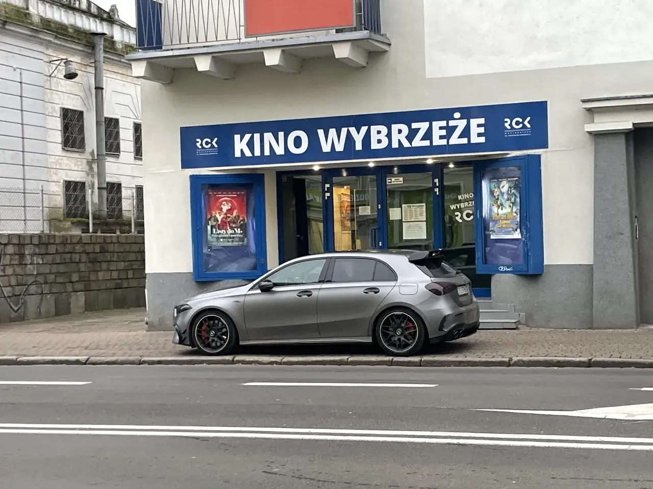 Kino Wybrzeże Kołobrzeg budynek Regionalnego Centrum Kultury Solna 1