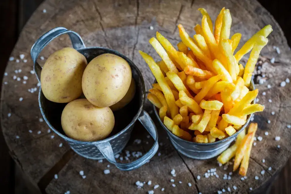 zdrowe ziemniaki kontra frytki i chipsy