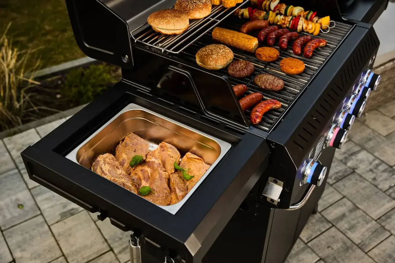 różnorodność dań na grillu gazowym