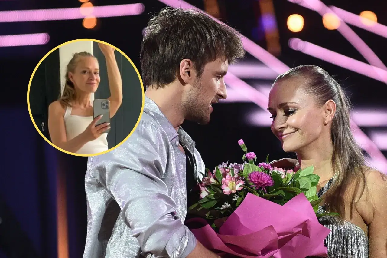 Anna Markiewicz musiała być zachwycona, gdy otrzymała ten bukiet. W tle widać światła sceny.