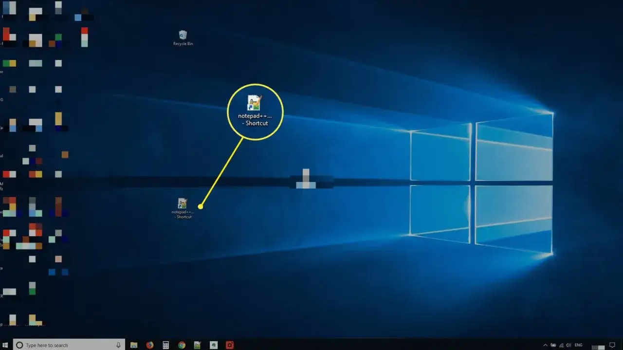 Jak dodać aplikacje na pulpit? Na pulpicie widoczny jest skrót do programu Notepad++.