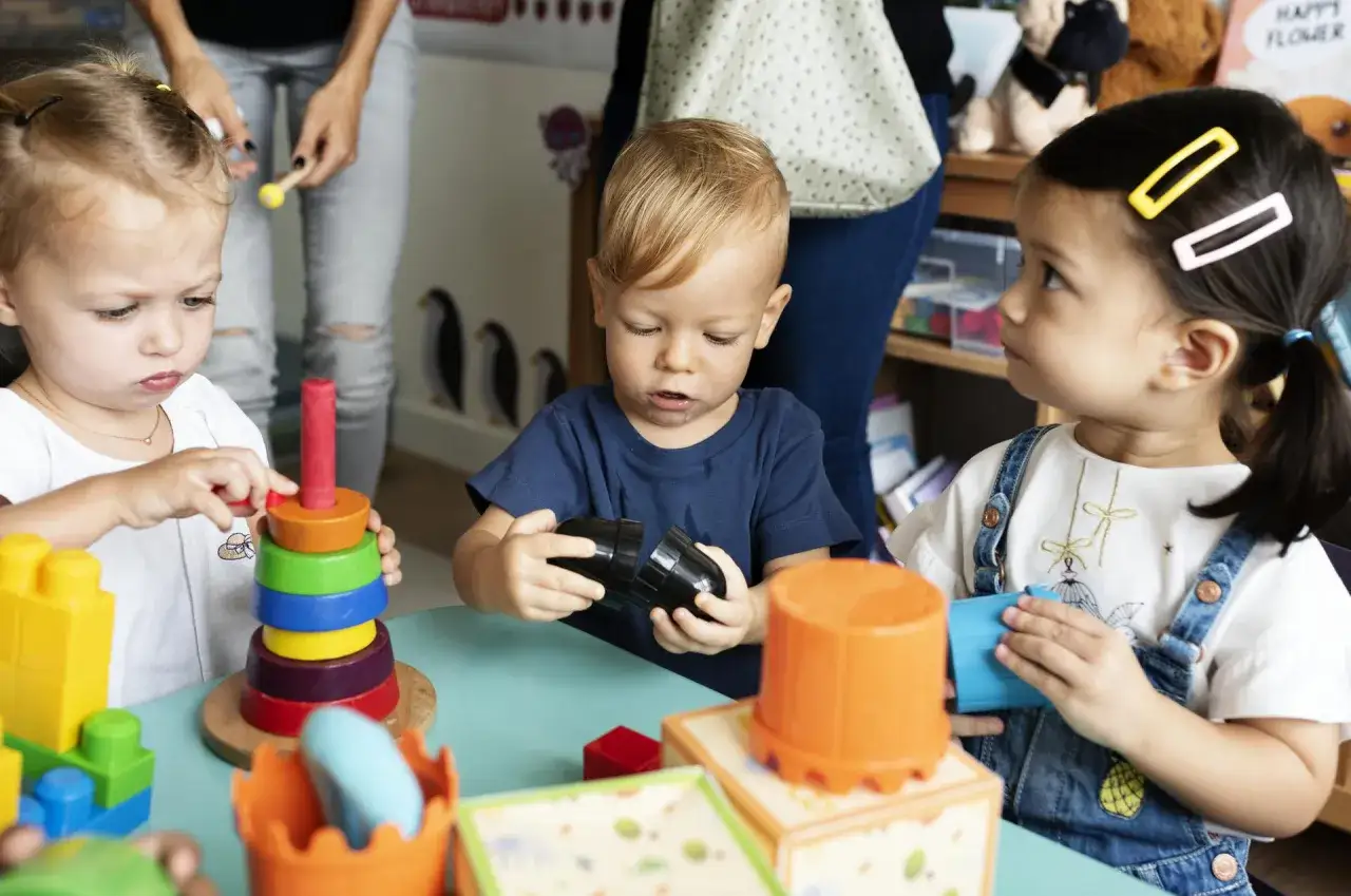 dom przyjazny sensorycznie autyzm, zabawy wspierające rozwój autyzm dziecko