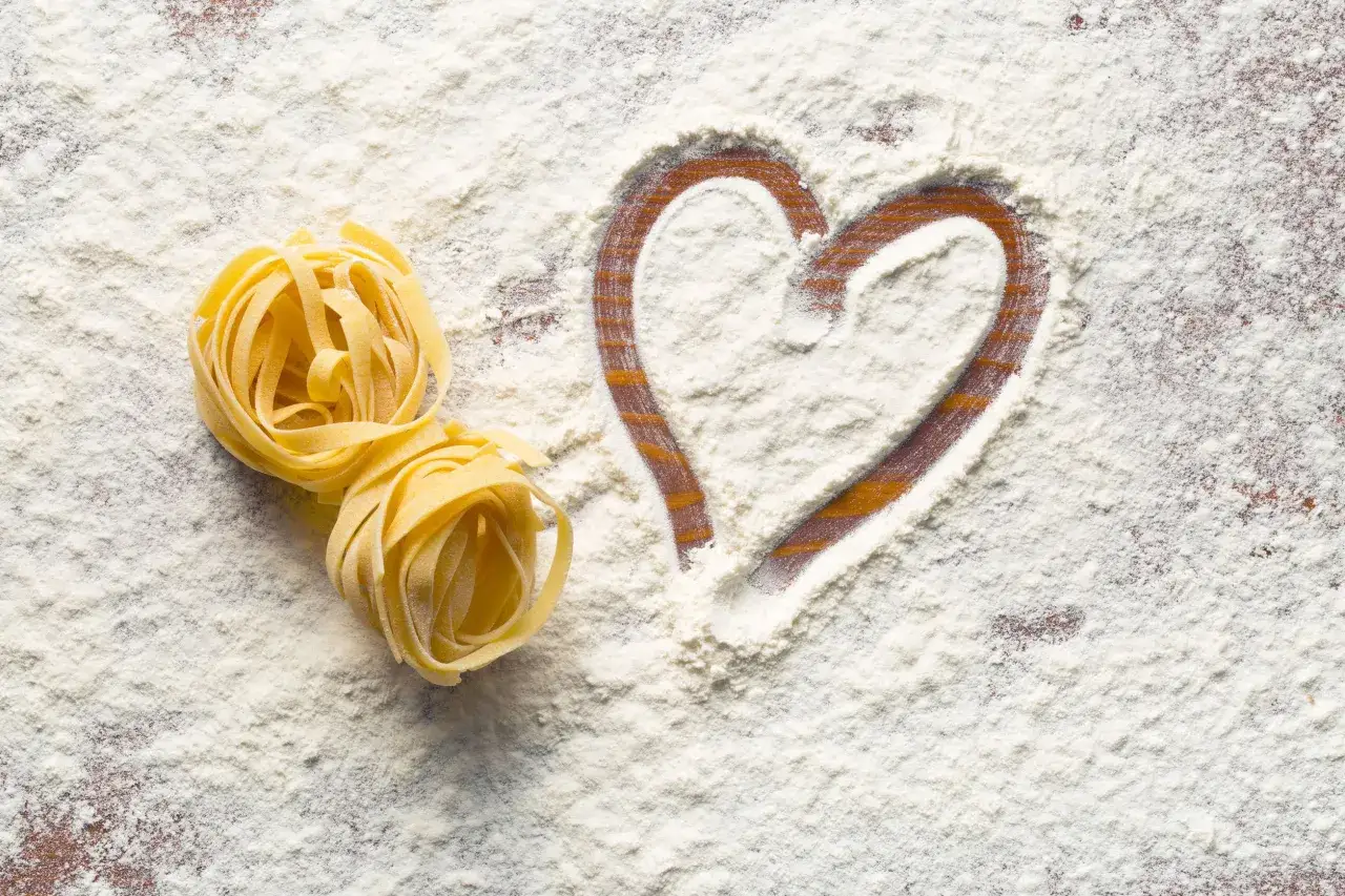 spaghetti suche vs ugotowane waga por&oacute;wnanie