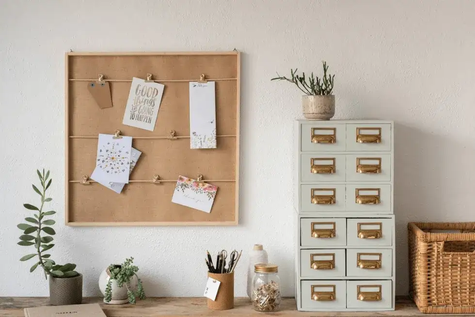 DIY organizery do pokoju młodzieżowego