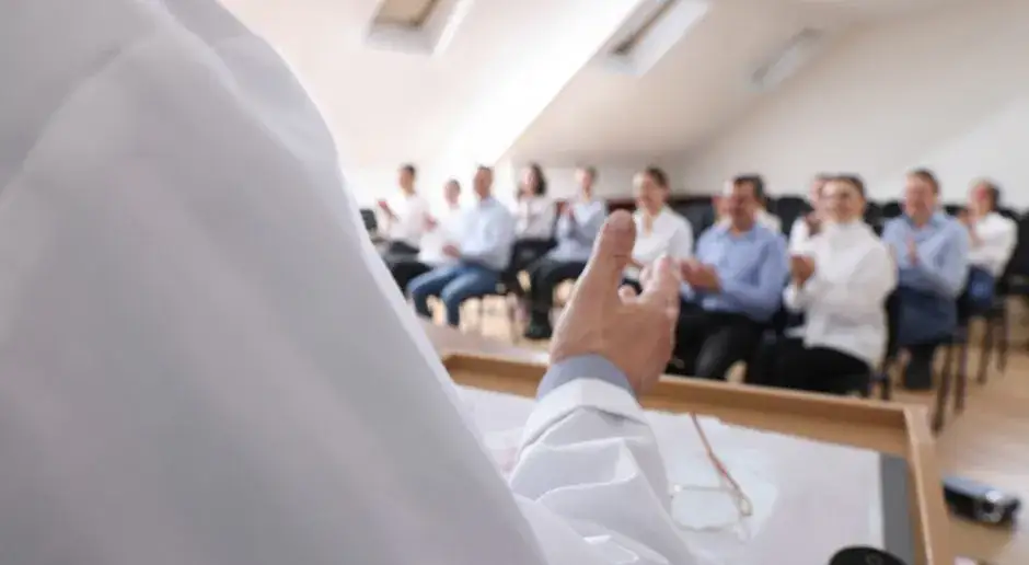 Grupy zawod&oacute;w medycznych objętych obowiązkiem punkt&oacute;w edukacyjnych