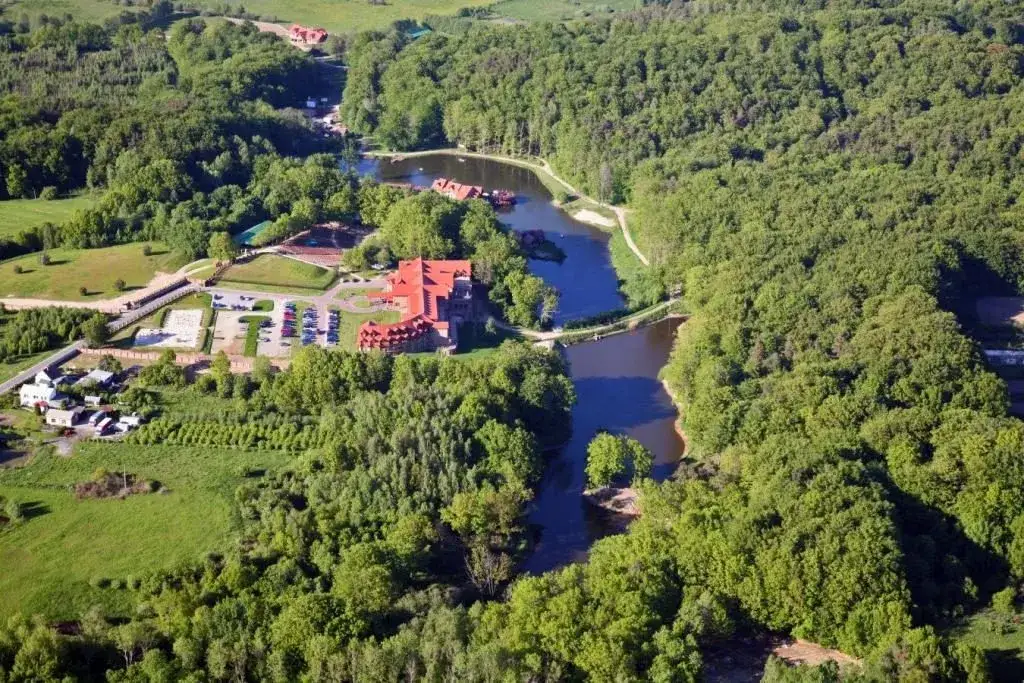 Zdjęcie Gdzie nad jezioro z dzieckiem pomorskie - najlepsze miejsca na wypoczynek