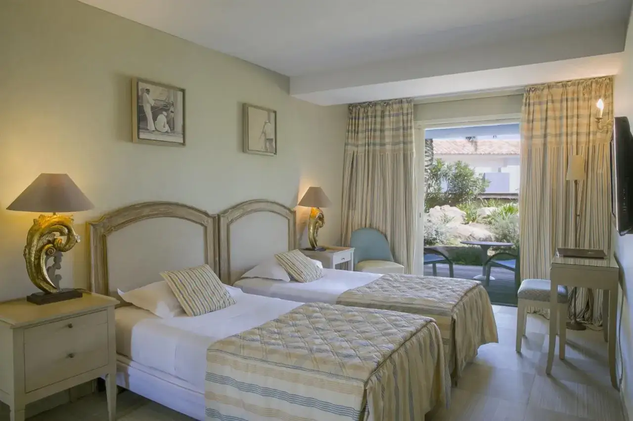 Zdjęcie Hotel Best Western w L'Île-Rousse - Udogodnienia, Ceny i Opinie