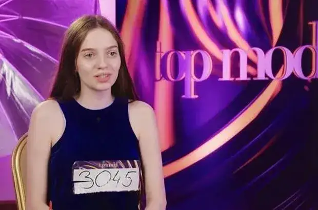 Zdjęcie Modelka z niskim wzrostem: Przełam bariery i zdobądź wymarzone castingi