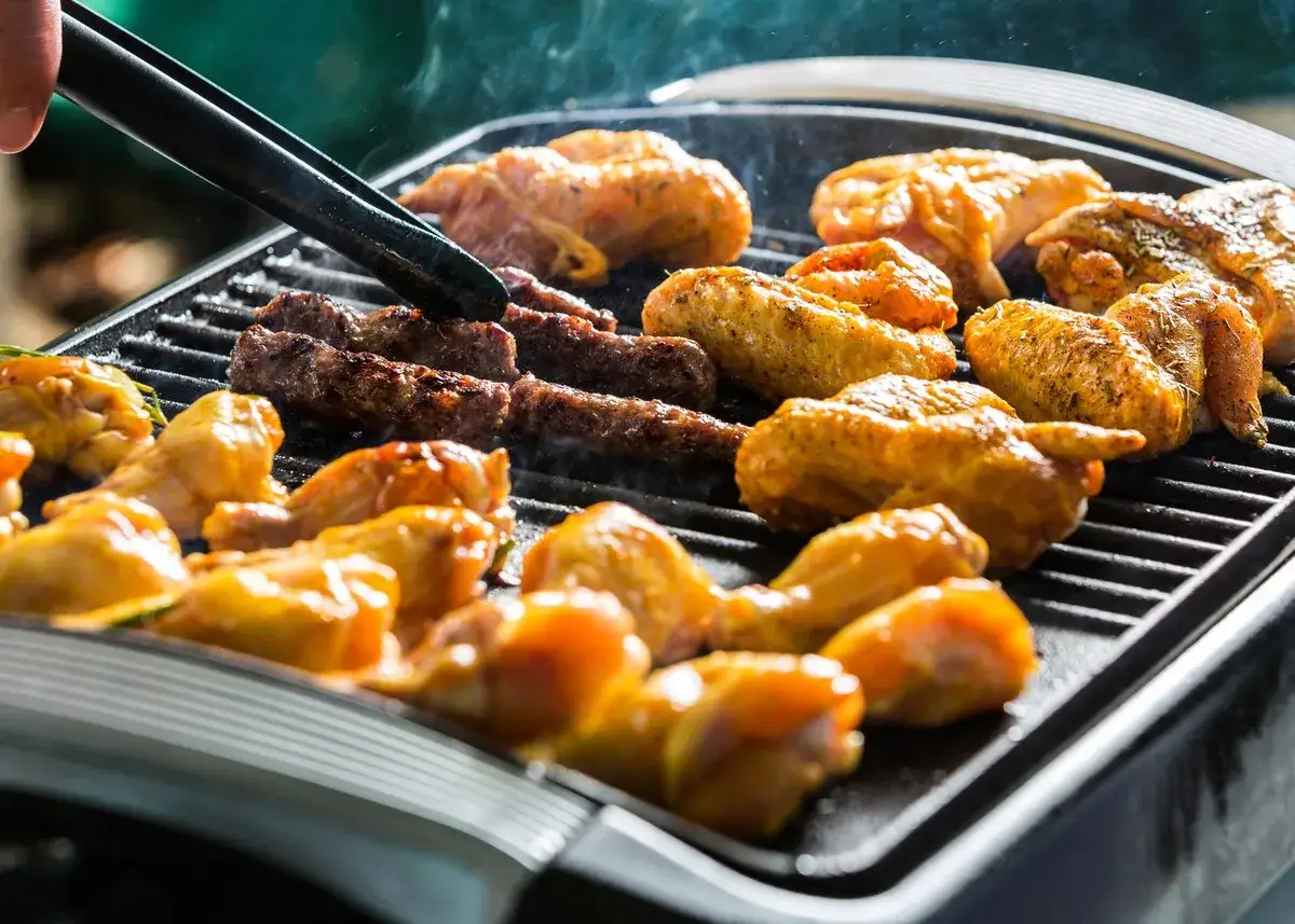 Zdjęcie Grille bezdymne: komfortowe grillowanie bez dymu w każdym miejscu