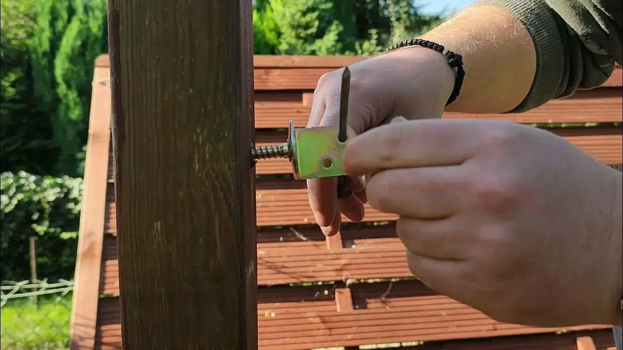 Zdjęcie Mocne kotwy do pergoli: uniknij wpadek przy montażu i zainstaluj pewnie