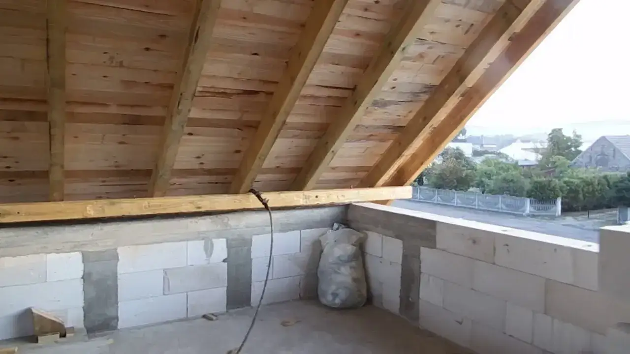 Zdjęcie Jak podnieść dach bez rozbierania - skuteczne metody i porady