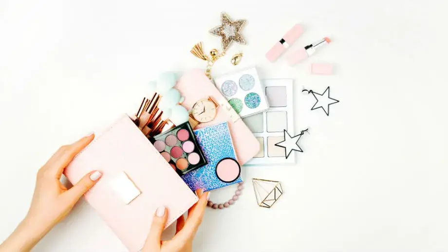 Zdjęcie Jak sprawdzić czy kosmetyk jest oryginalny i uniknąć oszustw