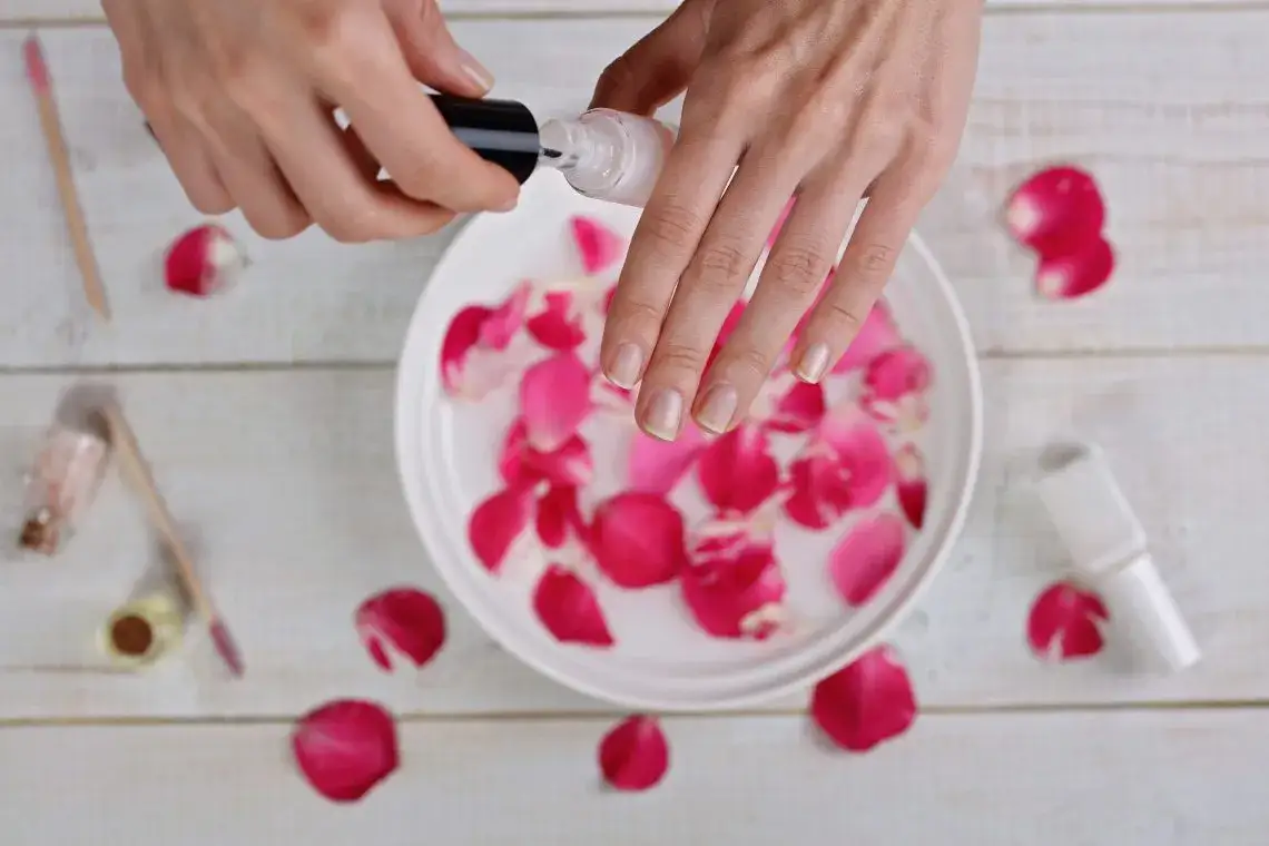 Zdjęcie Mocne paznokcie: Dieta, domowe sposoby i odżywki sprawdź!