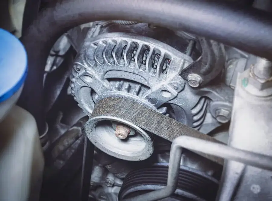 Zdjęcie Ile trwa regeneracja alternatora i od czego zależy ten proces? Praktyczne porady