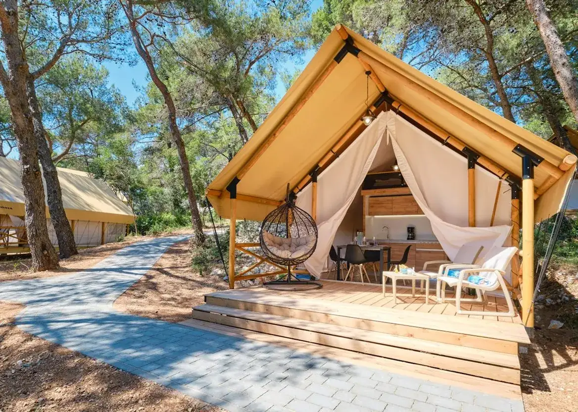 Camping w Chorwacji namioty morze