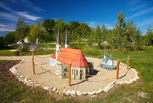 Park Miniatur Sakralnych Złota G&oacute;ra