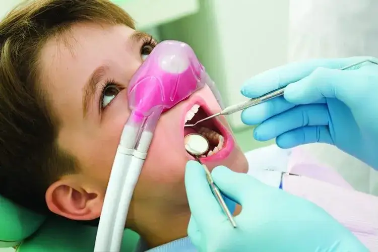dziecko gaz rozweselający u dentysty