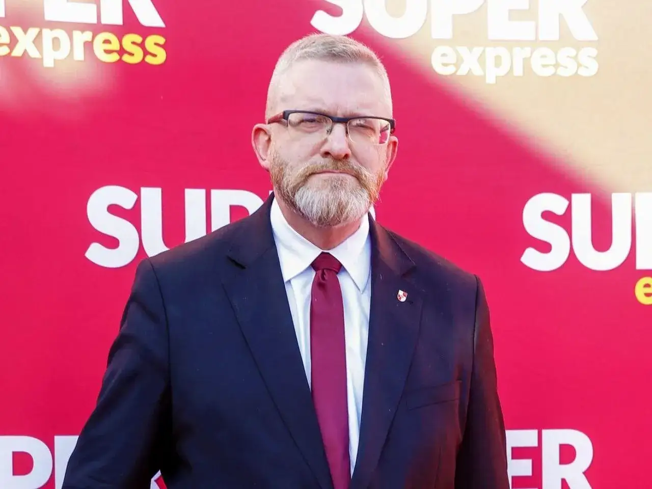 Zdjęcie Ile lat ma Grzegorz Braun? Zaskakujące fakty o jego życiu i karierze