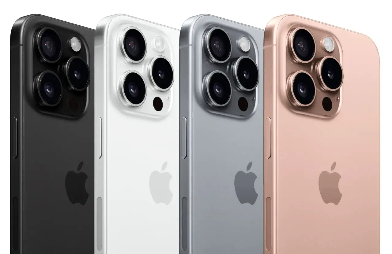 Cztery telefony iPhone 18 Pro Max w kolorach: czarnym, białym, szarym i r&oacute;żowym, z widocznymi modułami aparat&oacute;w.
