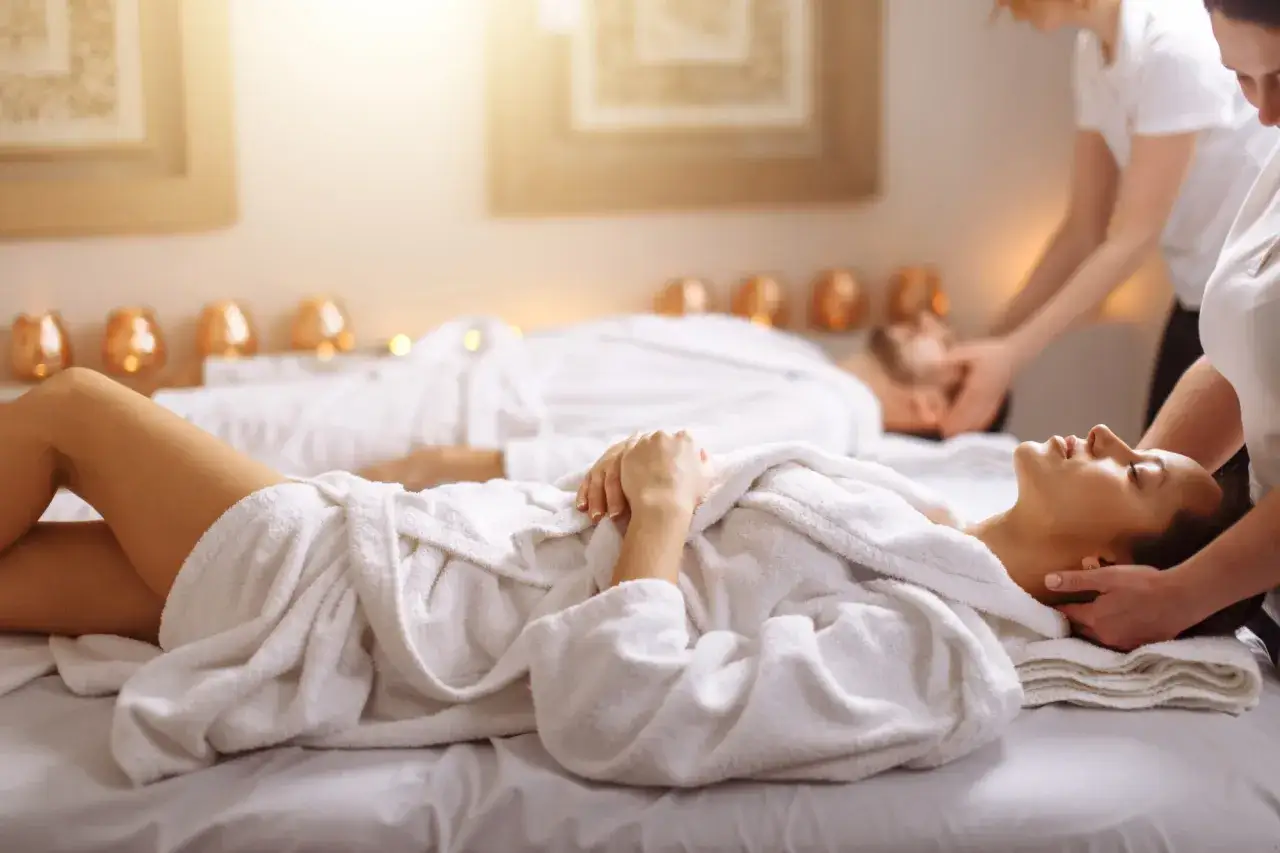para na masażu w spa, romantyczny relaks
