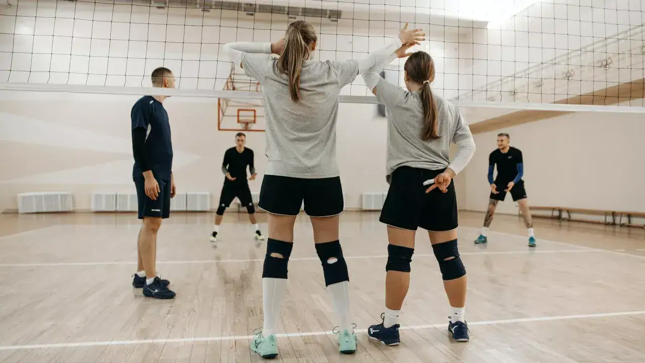 wysokość siatki do siatk&oacute;wki dla dzieci i młodzieży