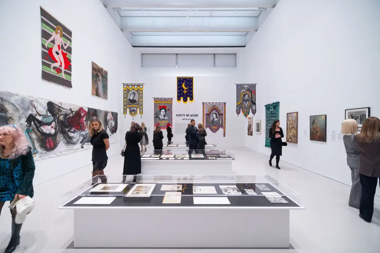 Wystawa KWESTIA KOBIECA Muzeum Sztuki Nowoczesnej Warszawa