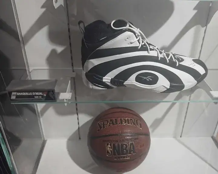 Buty Shaquille O'Neal porównanie rozmiarów NBA