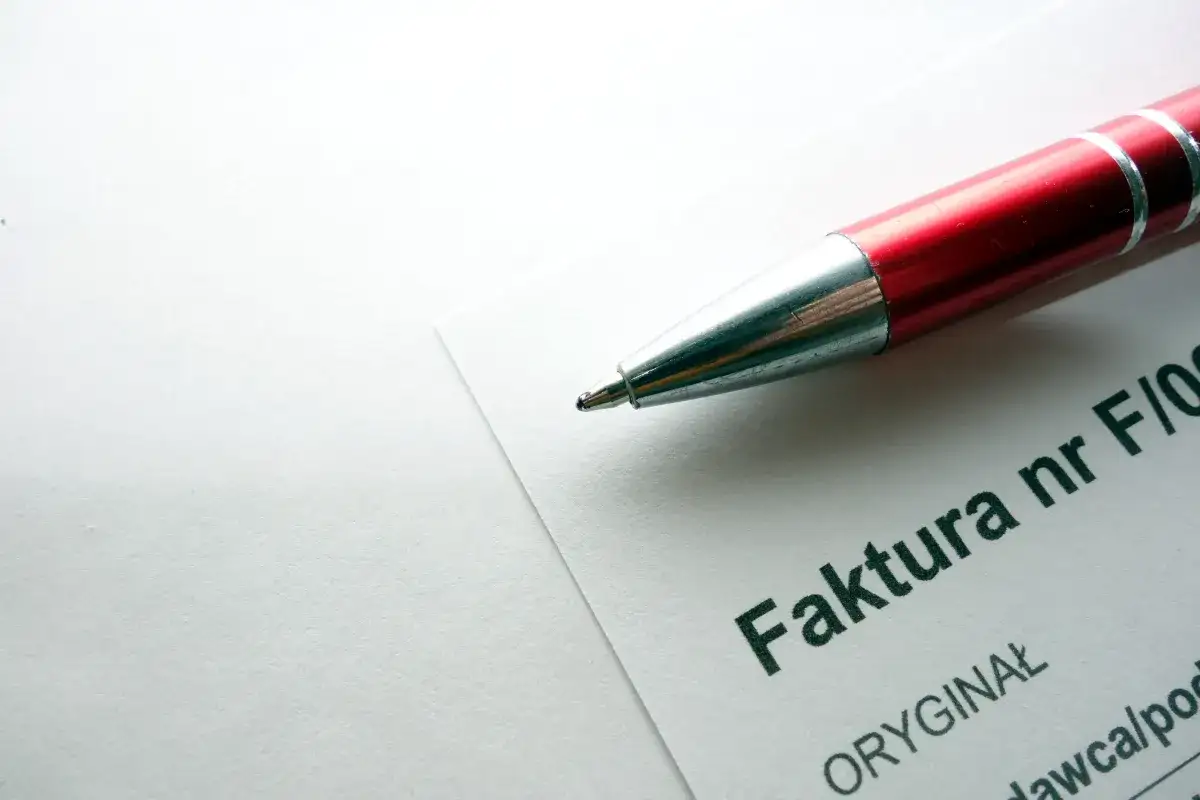 małżonkowie prowadzący oddzielne firmy faktura
