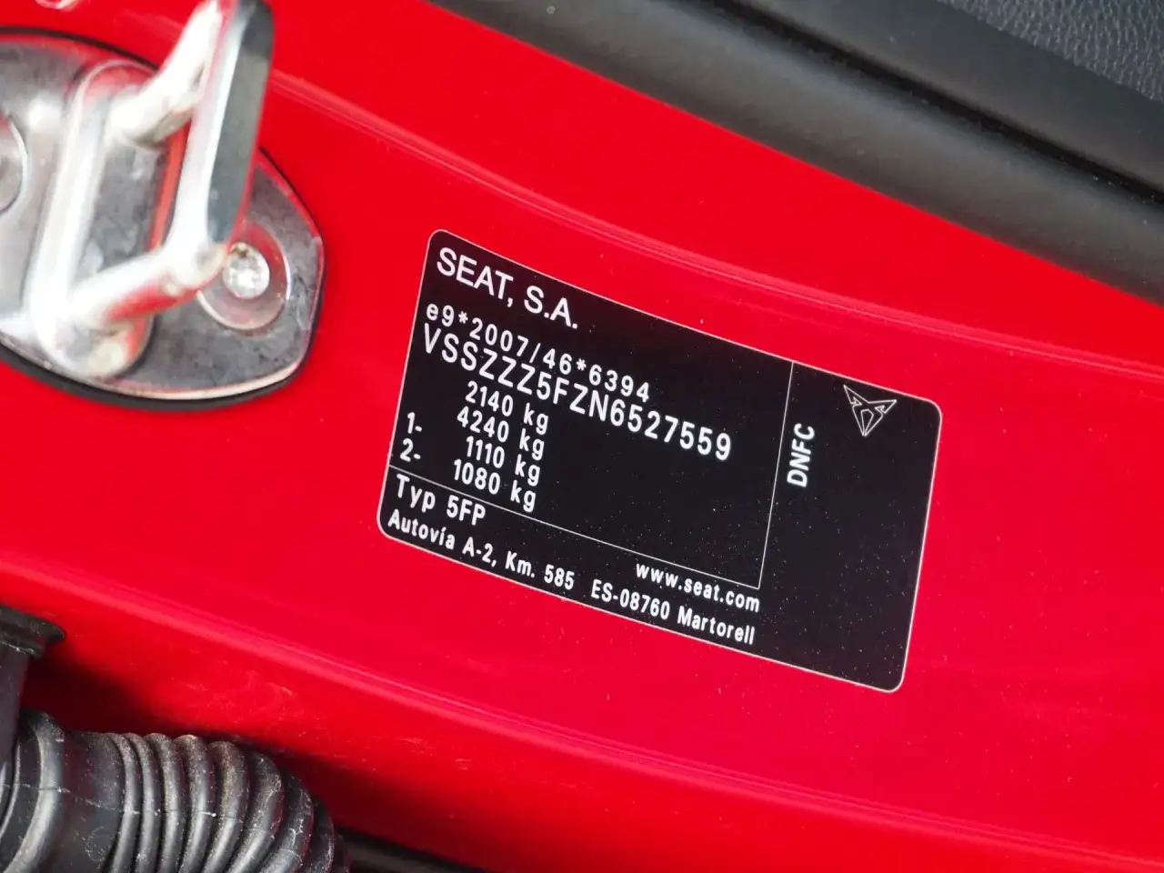 znaczenie kodu silnika samochodu