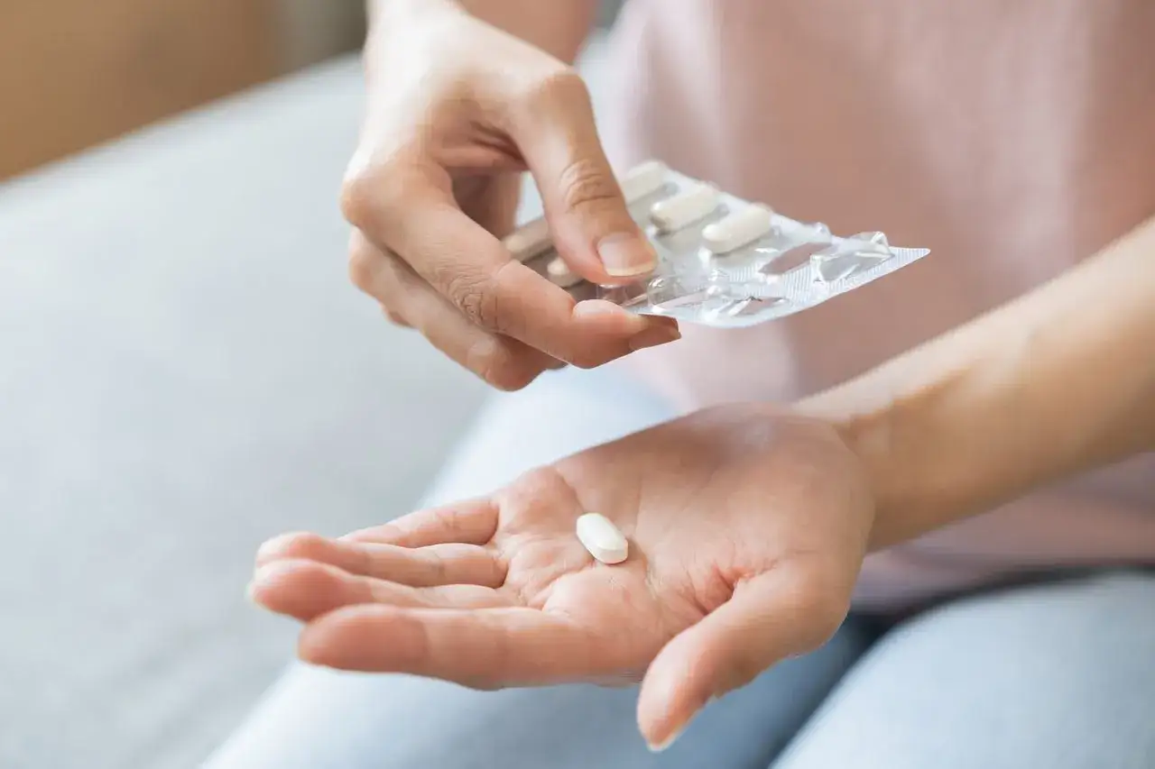 ofloksacyna struktura chemiczna antybiotyk fluorochinolony