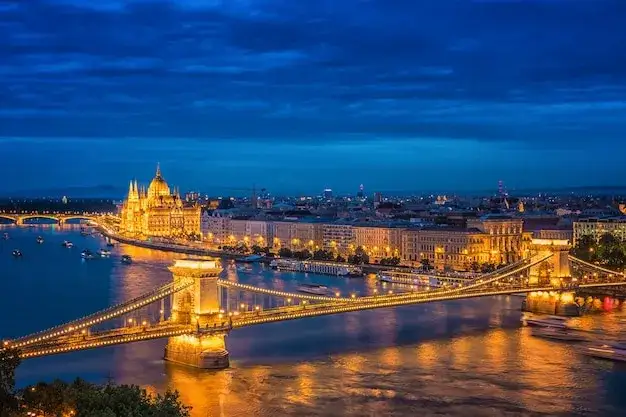 Budapeszt panorama Most Łańcuchowy Parlament
