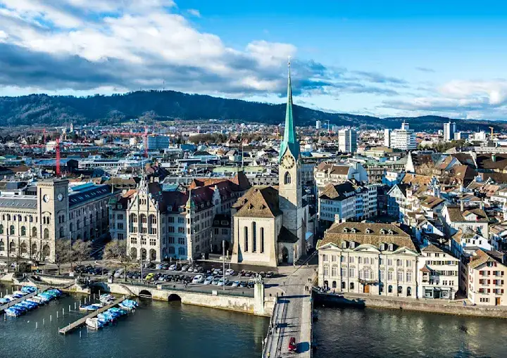 Zdjęcie Ile zarabia prawnik w Szwajcarii? Zaskakujące r&oacute;żnice w wynagrodzeniach