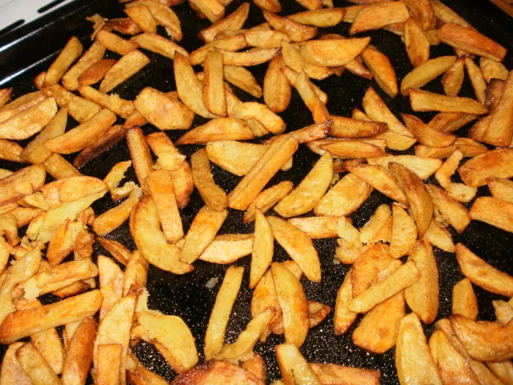 frytki z piekarnika na blasze