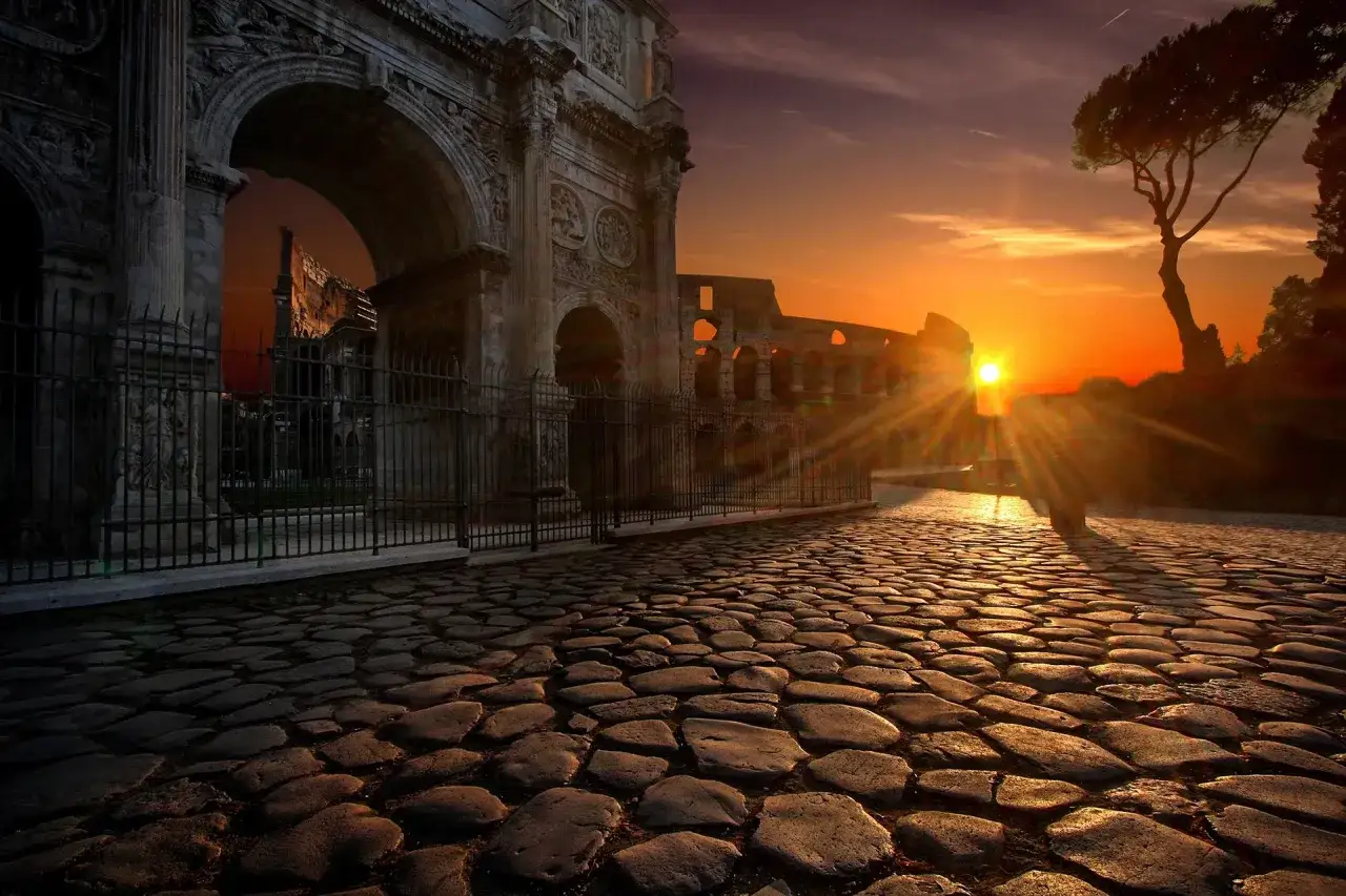 Trastevere Rzym wieczorem